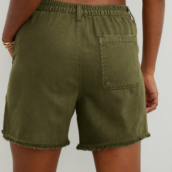 Aerie Olive Adventure Short - Picture 2 of 6